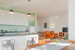 Casa Leonardo - 250mt stazione Carducci - Alloggio con 3 locali & parcheggio interno